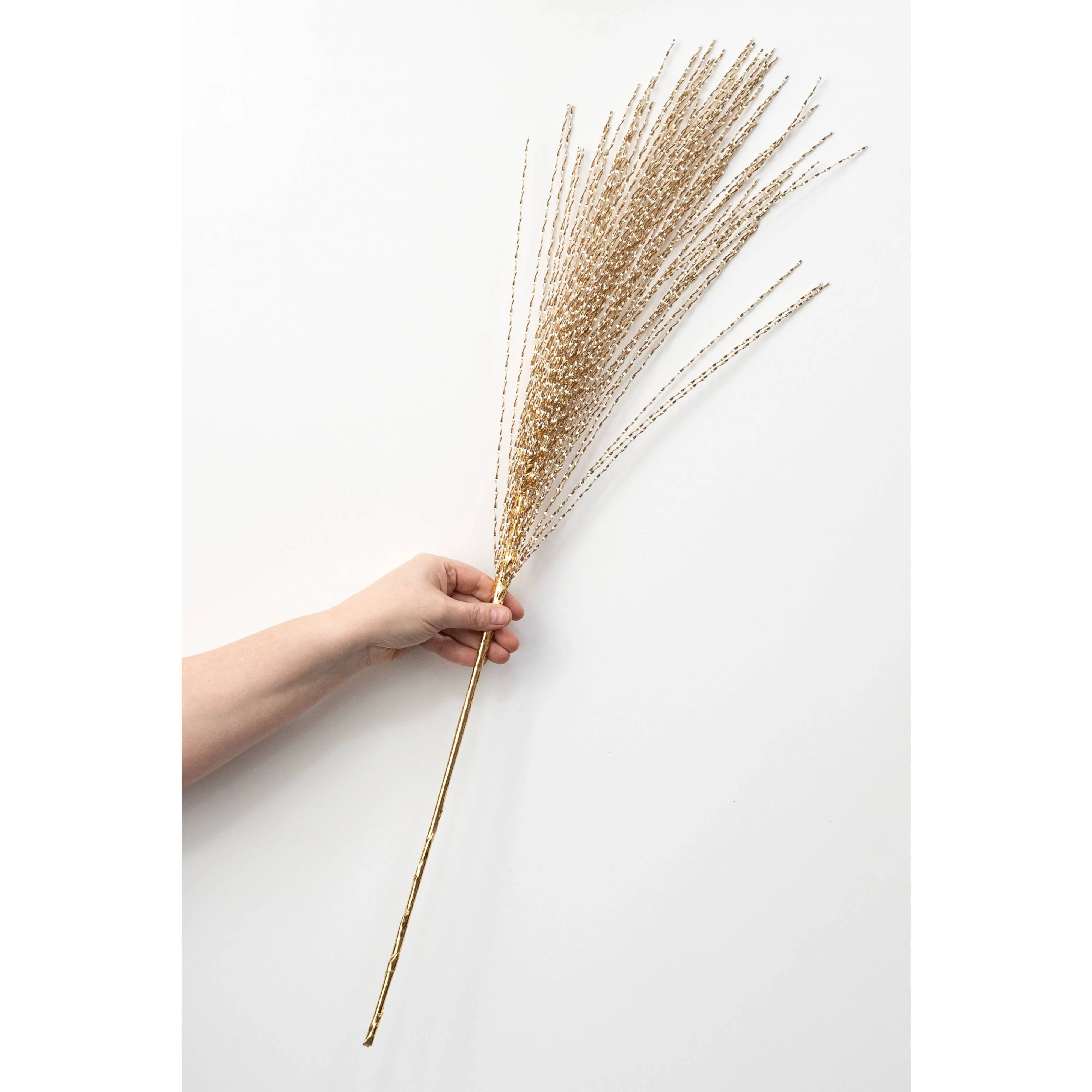 32" Metallic Twisted Grass Spray: Gold